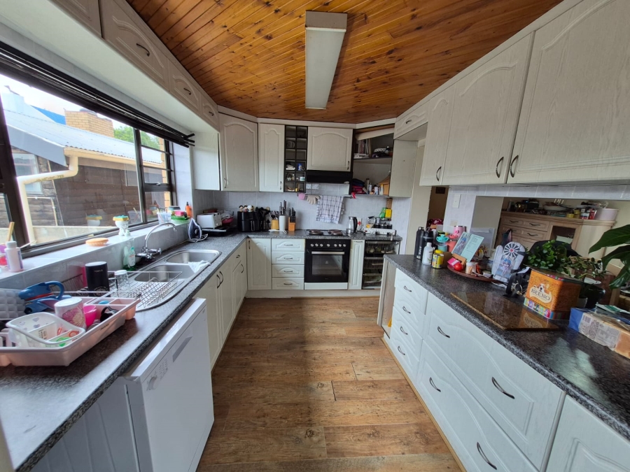 7 Bedroom Property for Sale in Dana Bay Western Cape